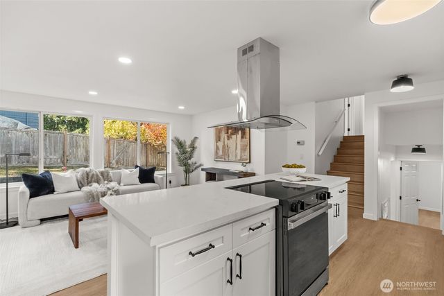 7912 56th Avenue Ct E, Puyallup, WA 98371