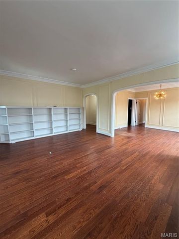 6314 S Rosebury Avenue 3W, Clayton, MO 63105