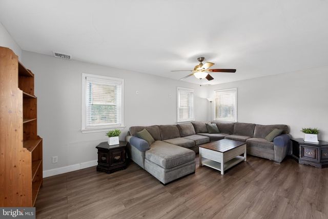51 CEDAR ST, Pottstown, PA 19464