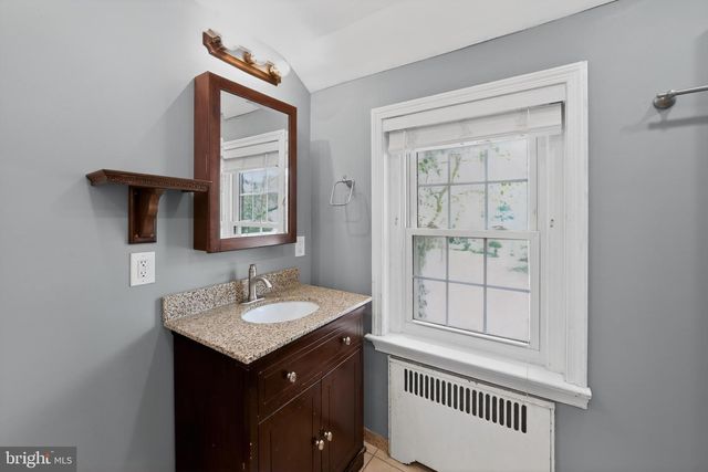 51 CEDAR ST, Pottstown, PA 19464