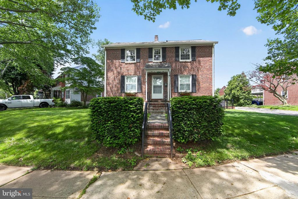 51 CEDAR ST, Pottstown, PA 19464