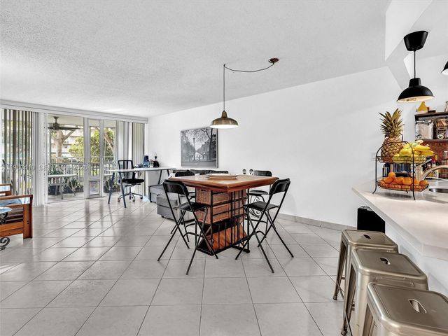 1770 NE 191st St 116-1, Miami, FL 33179