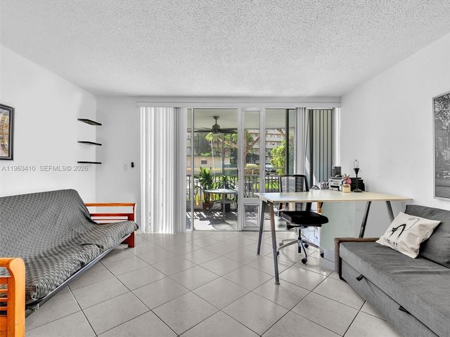 1770 NE 191st St 116-1, Miami, FL 33179