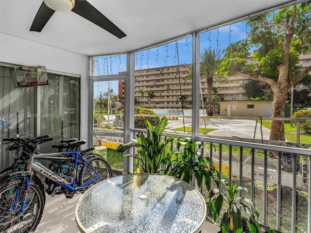 1770 NE 191st St 116-1, Miami, FL 33179