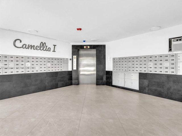 1770 NE 191st St 116-1, Miami, FL 33179