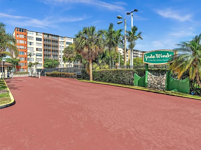 1770 NE 191st St 116-1, Miami, FL 33179