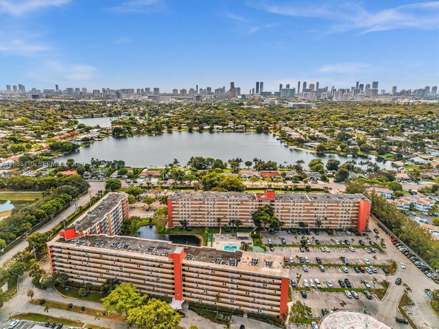 1770 NE 191st St 116-1, Miami, FL 33179