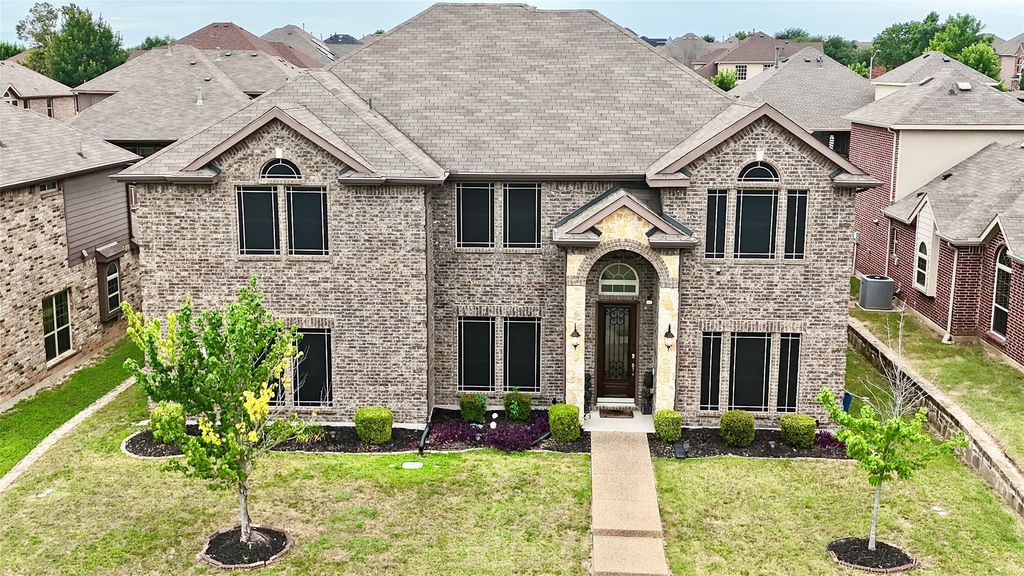 1808 River Run Drive, Desoto, TX 75115