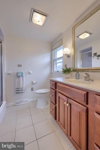 3161 STARLIGHT DR, York, PA 17402