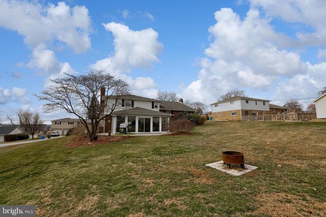 3161 STARLIGHT DR, York, PA 17402