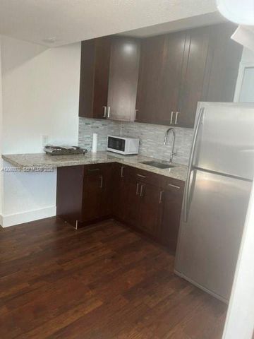 6398 SW 33rd St, Miramar, FL 33023