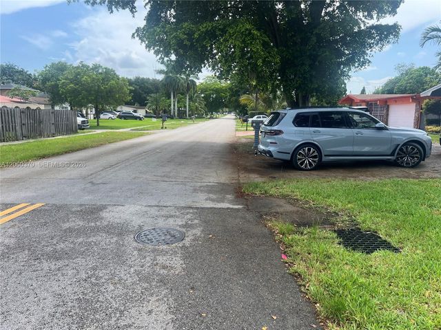 6398 SW 33rd St, Miramar, FL 33023
