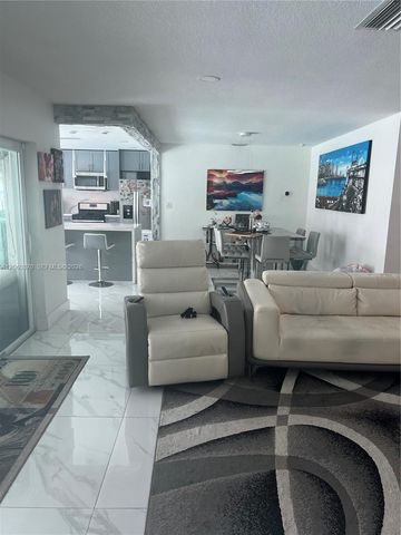 6398 SW 33rd St, Miramar, FL 33023