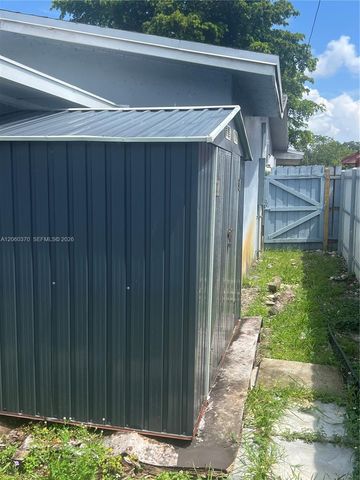 6398 SW 33rd St, Miramar, FL 33023