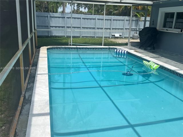 6398 SW 33rd St, Miramar, FL 33023