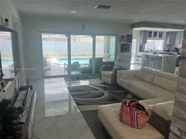6398 SW 33rd St, Miramar, FL 33023