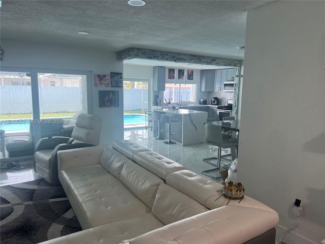 6398 SW 33rd St, Miramar, FL 33023