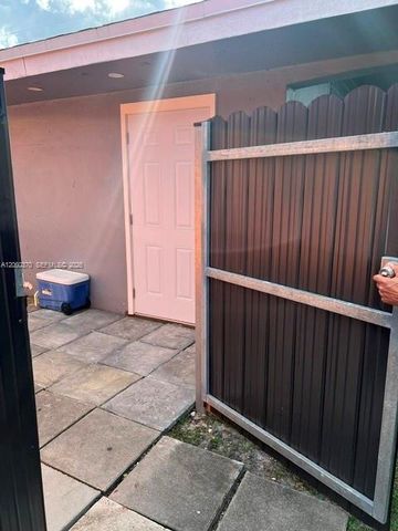 6398 SW 33rd St, Miramar, FL 33023