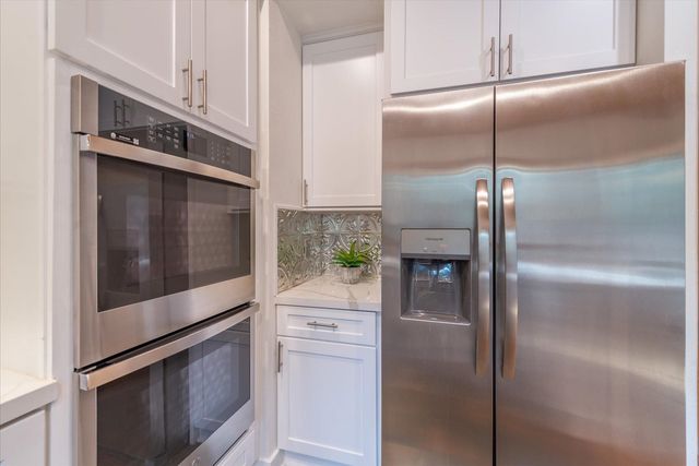 14217 Gyrfalcon Street, Truckee, CA 96161