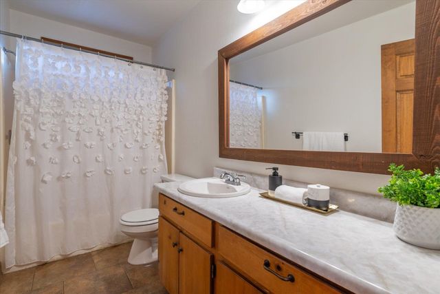 14217 Gyrfalcon Street, Truckee, CA 96161