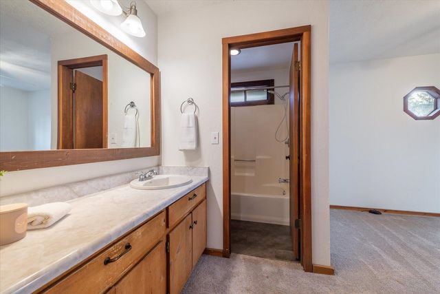 14217 Gyrfalcon Street, Truckee, CA 96161