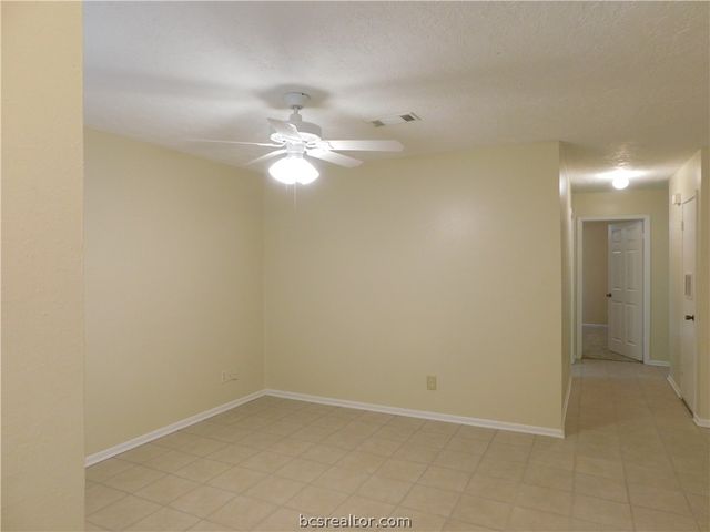 2510 Long Drive A & B, Bryan, TX 77802