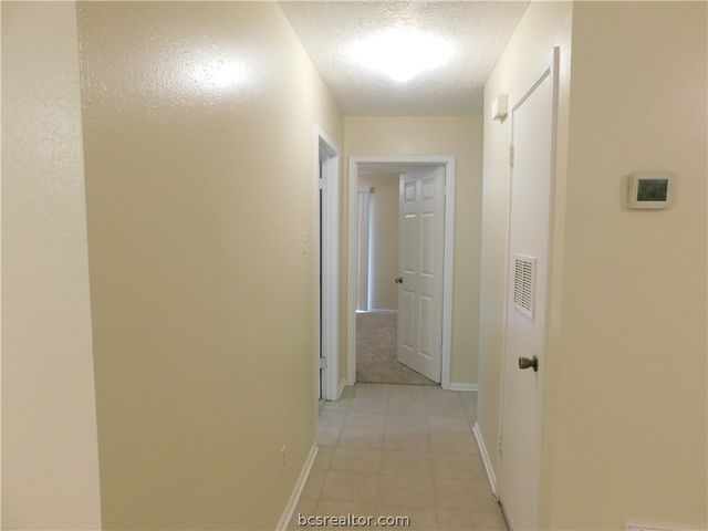 2510 Long Drive A & B, Bryan, TX 77802