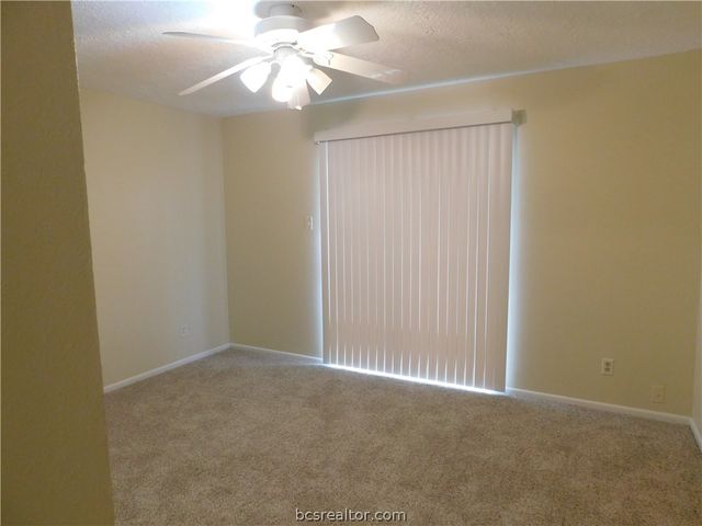 2510 Long Drive A & B, Bryan, TX 77802