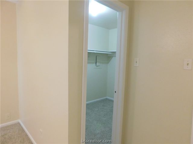 2510 Long Drive A & B, Bryan, TX 77802