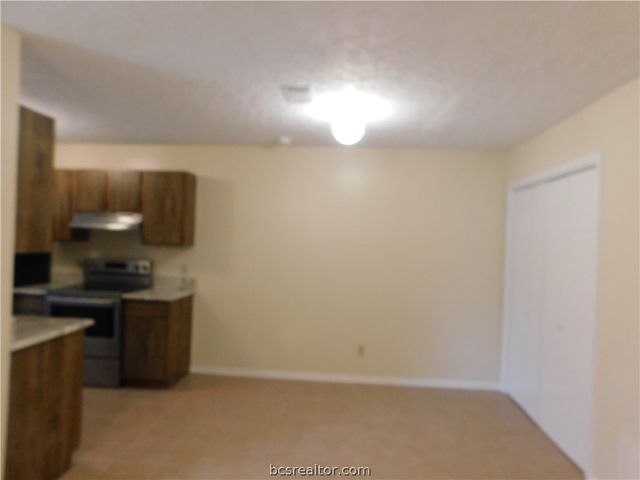 2510 Long Drive A & B, Bryan, TX 77802