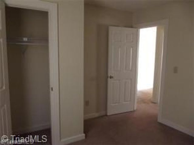 701 Pilgrim Ford Court, Clemmons, NC 27012
