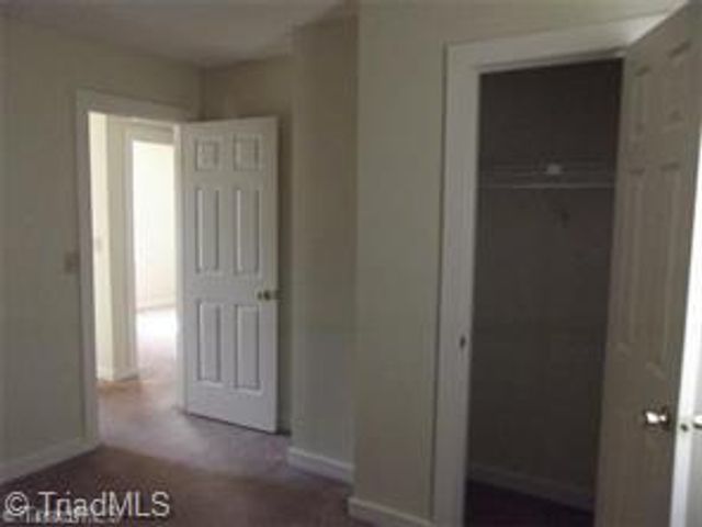 701 Pilgrim Ford Court, Clemmons, NC 27012