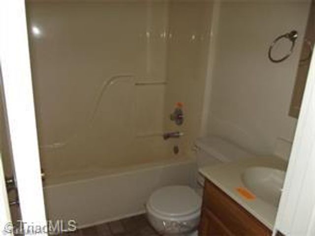 701 Pilgrim Ford Court, Clemmons, NC 27012