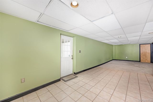 590 Lincoln Avenue, Sayville, NY 11782