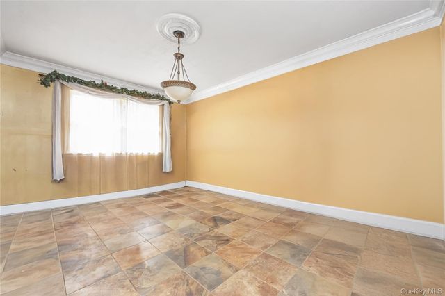 590 Lincoln Avenue, Sayville, NY 11782