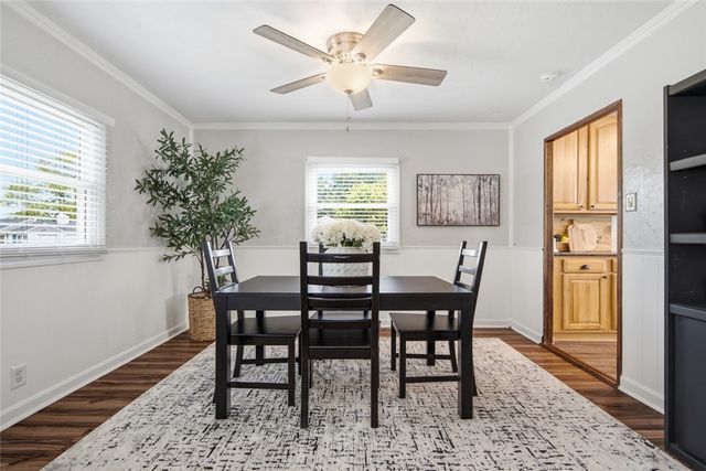 512 Earnshaw Drive, Kettering, OH 45429