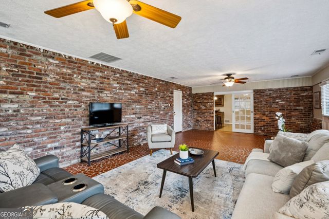 2467 Leslie Drive NE, Atlanta, GA 30345