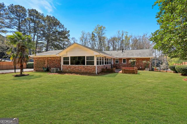 2467 Leslie Drive NE, Atlanta, GA 30345