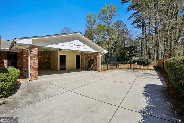 2467 Leslie Drive NE, Atlanta, GA 30345