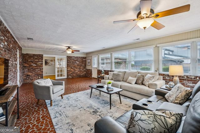 2467 Leslie Drive NE, Atlanta, GA 30345