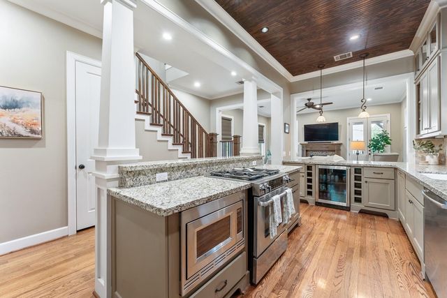 836 E 24th Street, Houston, TX 77009