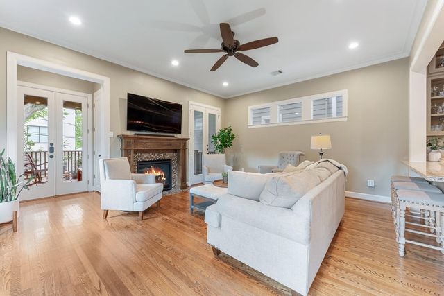 836 E 24th Street, Houston, TX 77009