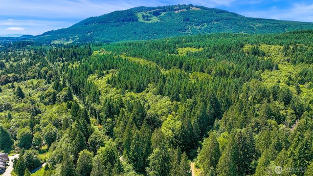 471 Summerland Rd, Bellingham, WA 98229