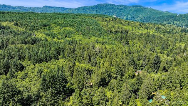 471 Summerland Rd, Bellingham, WA 98229