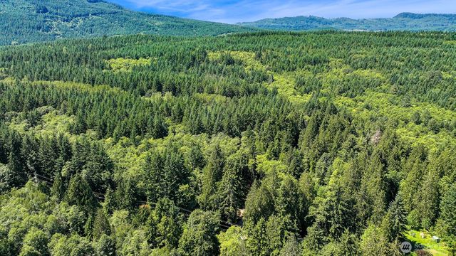 471 Summerland Rd, Bellingham, WA 98229