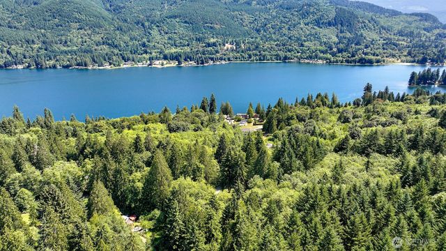 471 Summerland Rd, Bellingham, WA 98229