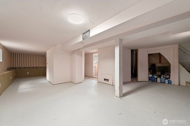 8844 18th Avenue SW, Seattle, WA 98106