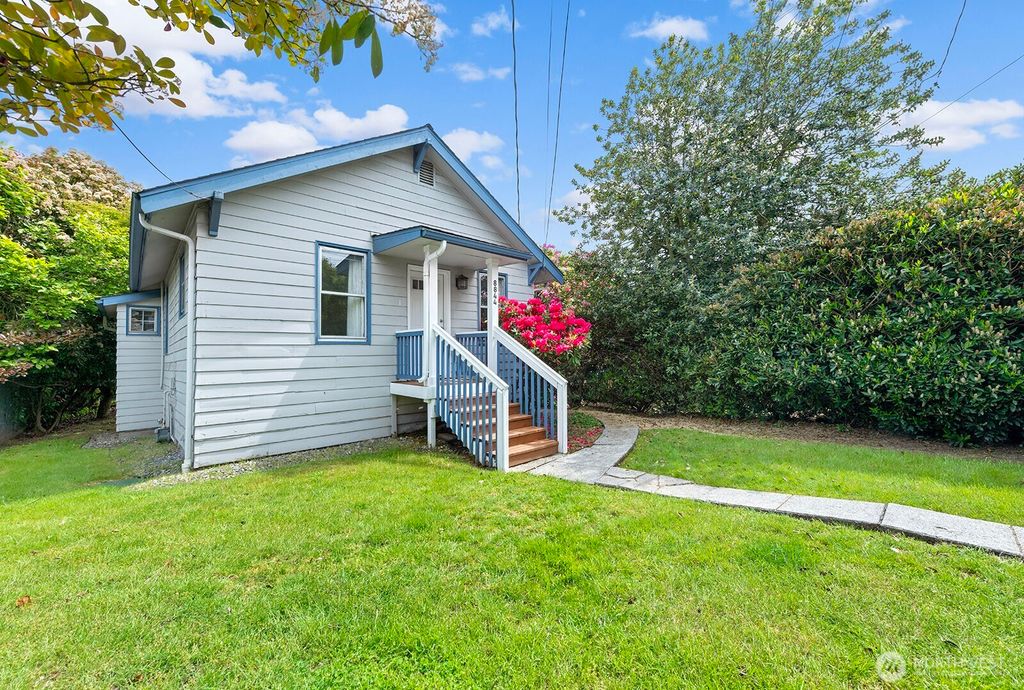8844 18th Avenue SW, Seattle, WA 98106