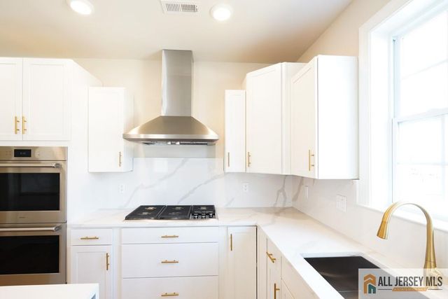 3 Michael Court, North Brunswick, NJ 08902