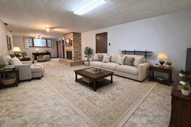 6777 Polk Street, Merrillville, IN 46410